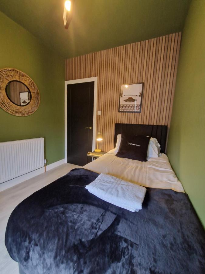 3 Bedroom Stylish Home Merthyr Мертір-Тідвіл Екстер'єр фото